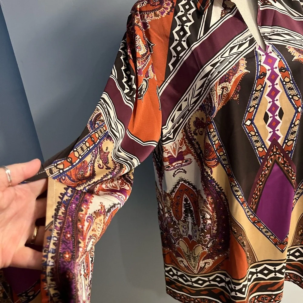 Chico’s Blouse size 2( fits L) - Picture 5 of 10